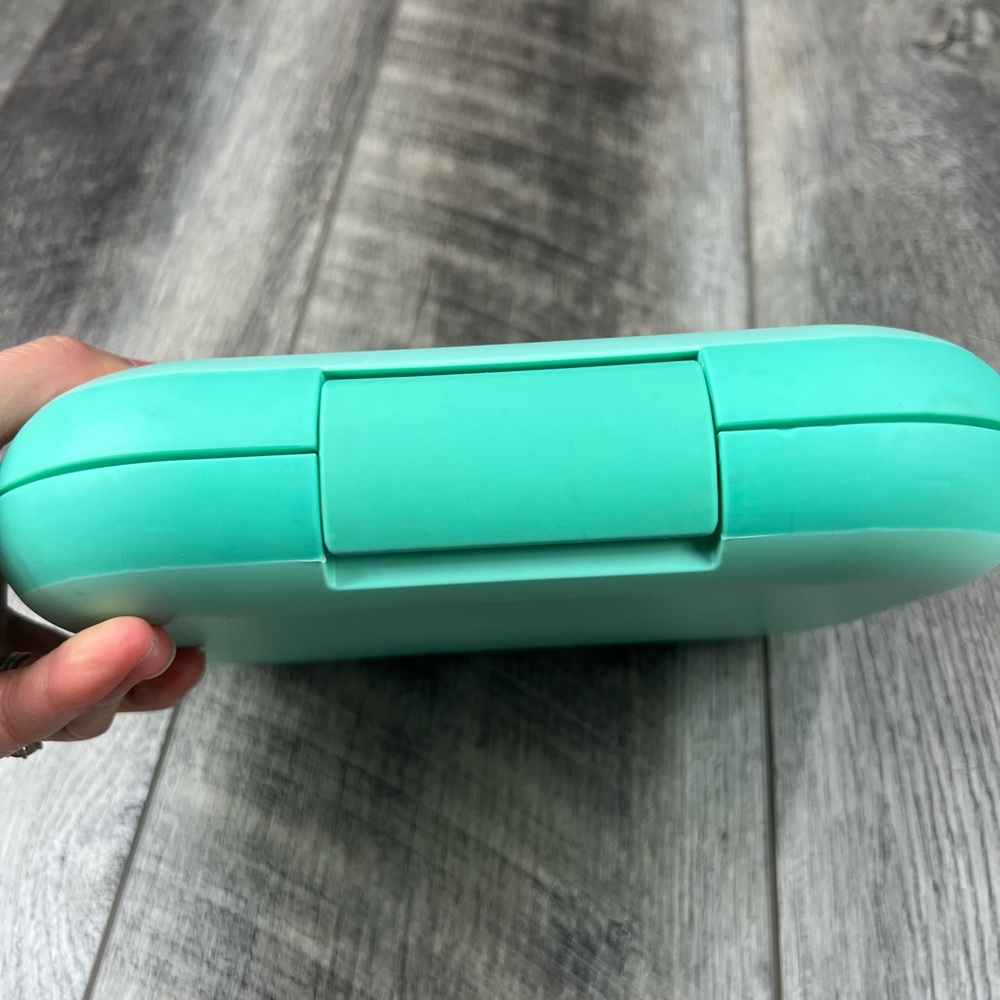 Bentgo Kids Teal Lunch Box - Picture 8 of 14
